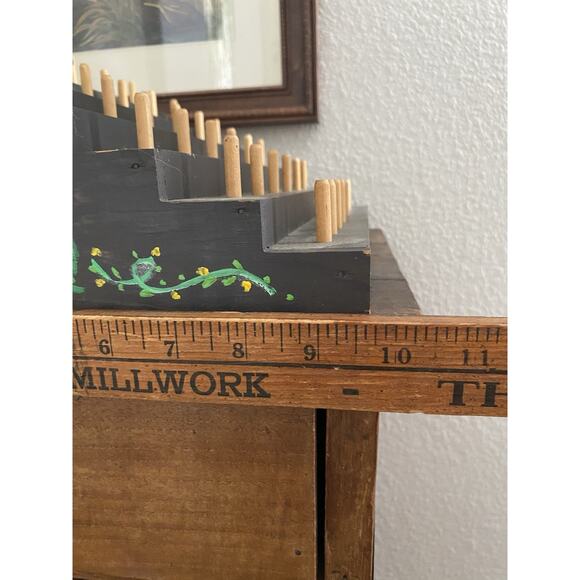 Vintage Wooden Thread Bobbin Rack Spool Holder Handmade Hand Painted Sewing Room - Picture 6 of 8